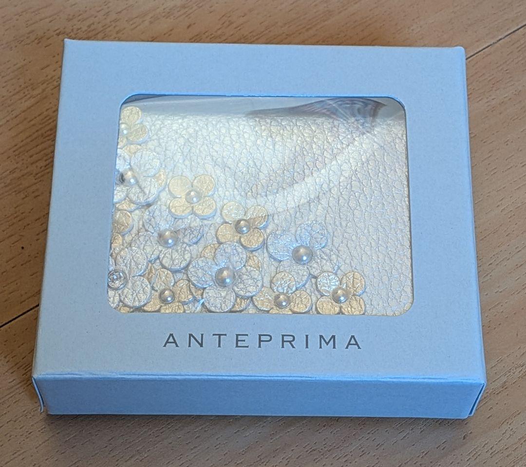 ＜ANAオリジナル＞　アンテプリマ　三つ折り財布 新品