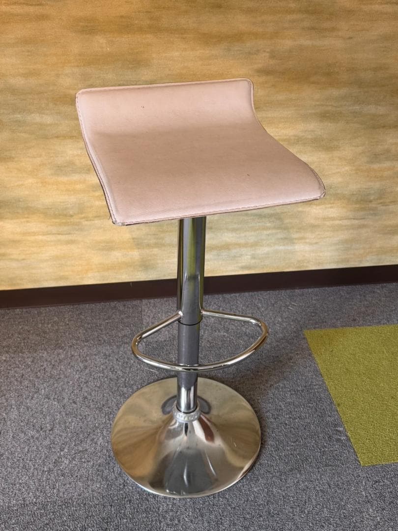 ホワイト バースツール 高さ調整機能付き