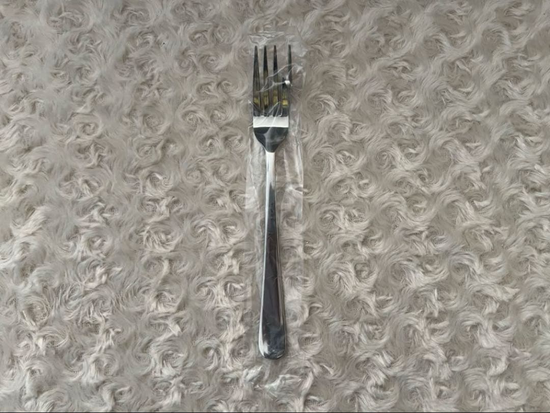 グラフィックデザイナー福田繁雄　カトラリー　福田繁雄デザインフォーク〈ぐるり〉