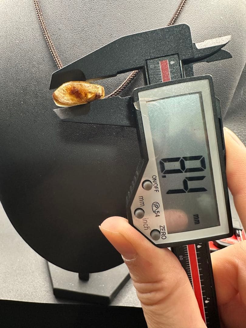 ルチルクォーツ リーフ型ペンダントネックレス