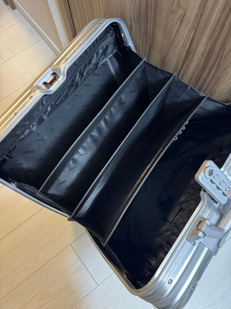 RIMOWA リモワ TOPAS トパーズ ビジネストロリー　４輪 新品未使用