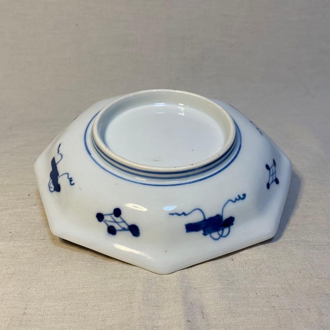 伊万里　古伊万里　八角皿　色絵　金襴手　花の図