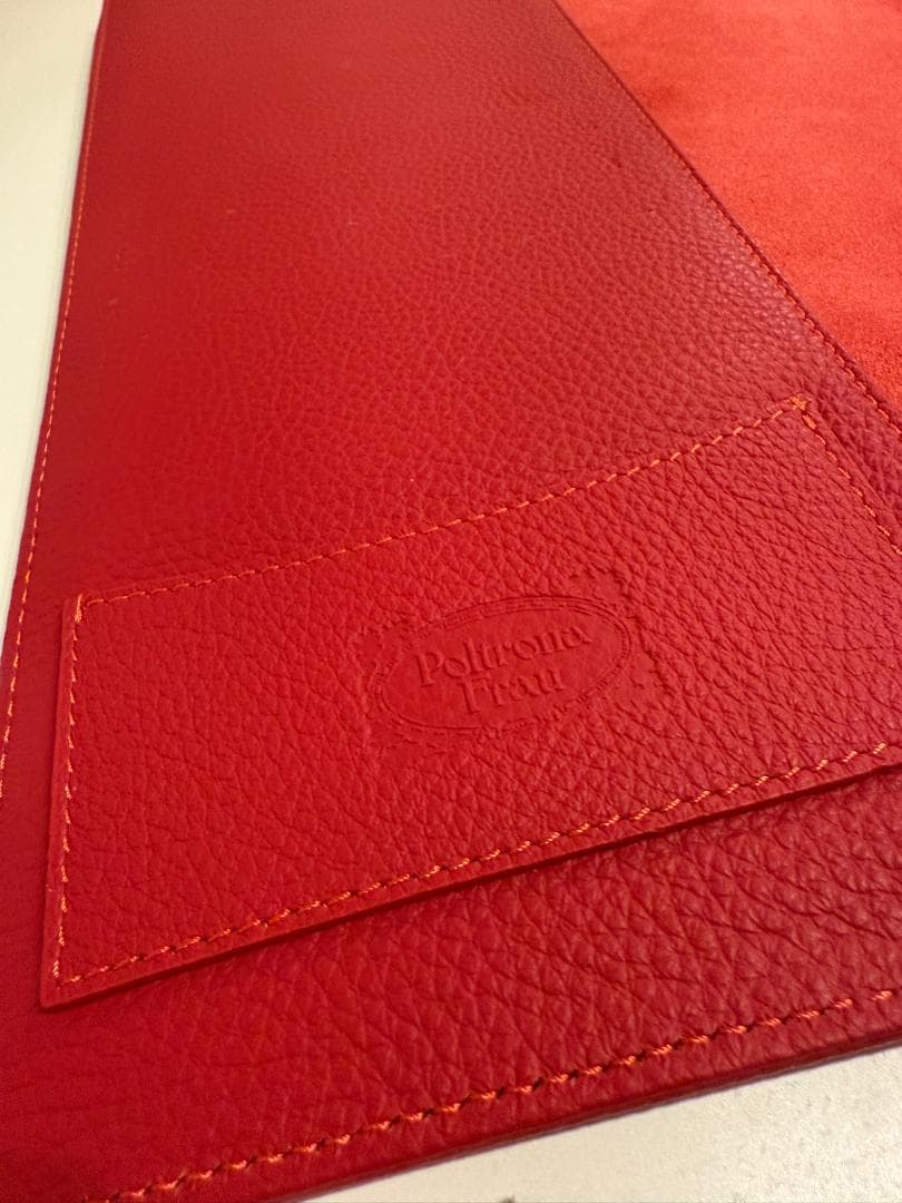 非売品 Ferrari フェラーリ ポルトローナフラウ 純正車検証入れ 未使用品