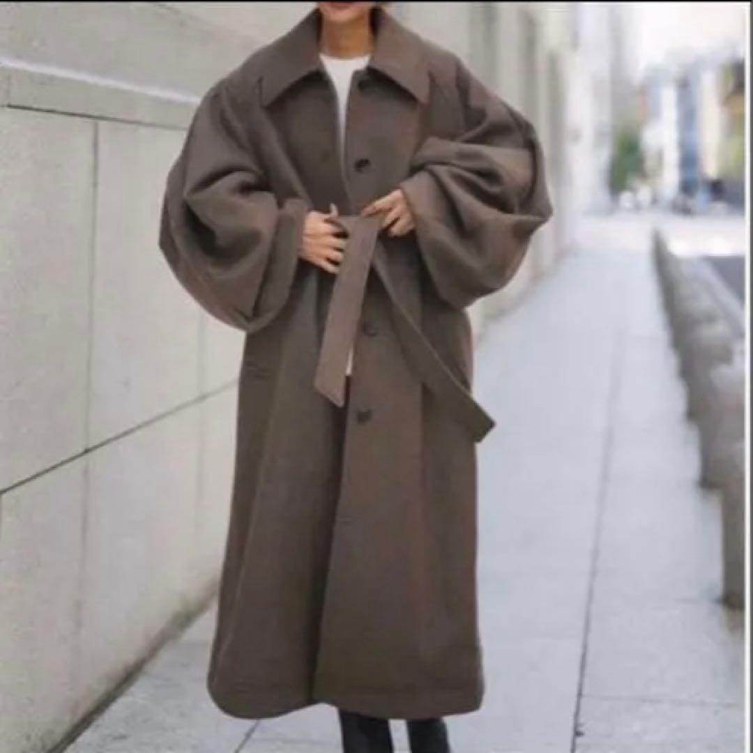 ぺこちゃん　ELLIE ボリュームスリーブコート　Mサイズ　完売品