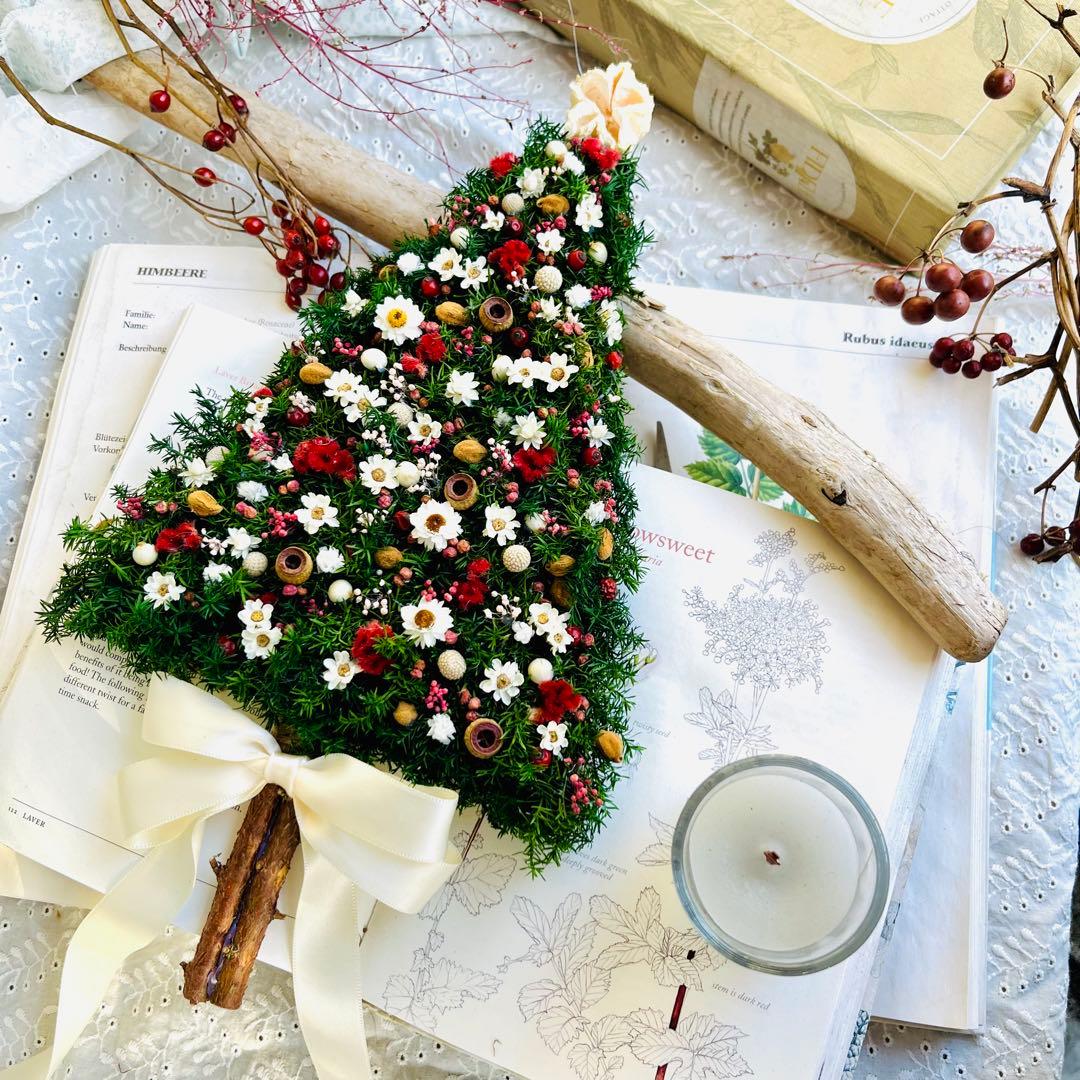 壁に飾るクリスマスツリーガーランド　ウォールツリー　スワッグ　クリスマスリース