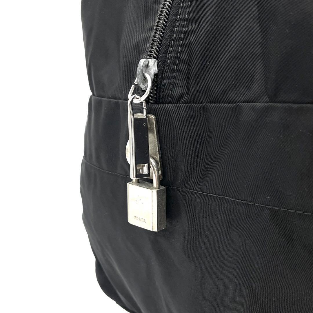 プラダ 三角ロゴ ボストンバッグ A4収納可能 プレート 白タグ ブラック