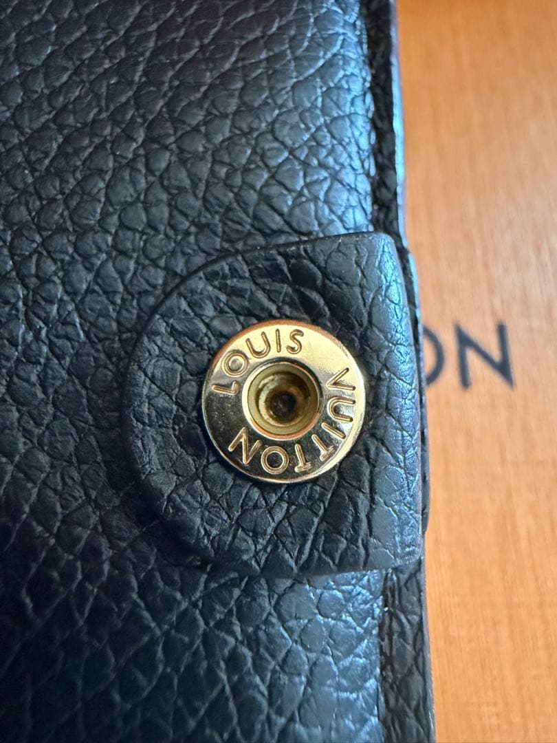 【極美品】Louis Vuittonミニ財布 ポルトフォイユリサ