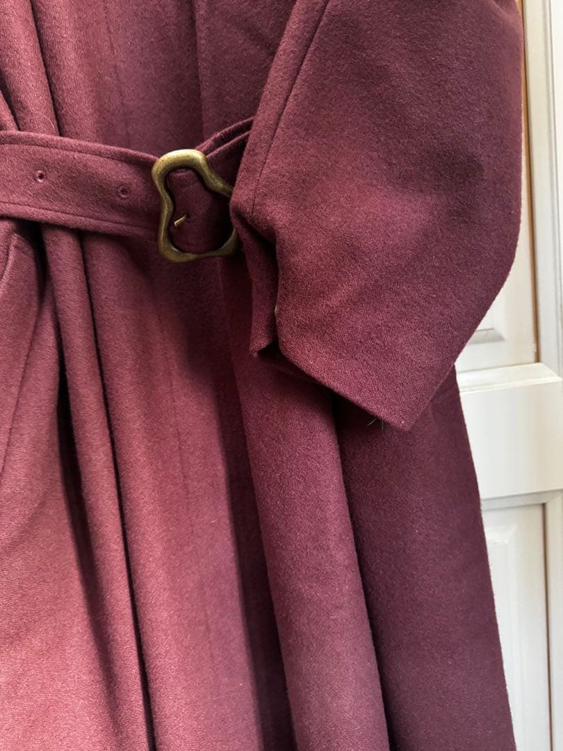 AMERI【フロントギャザーオープンスリーブコート ／バーガンディS】