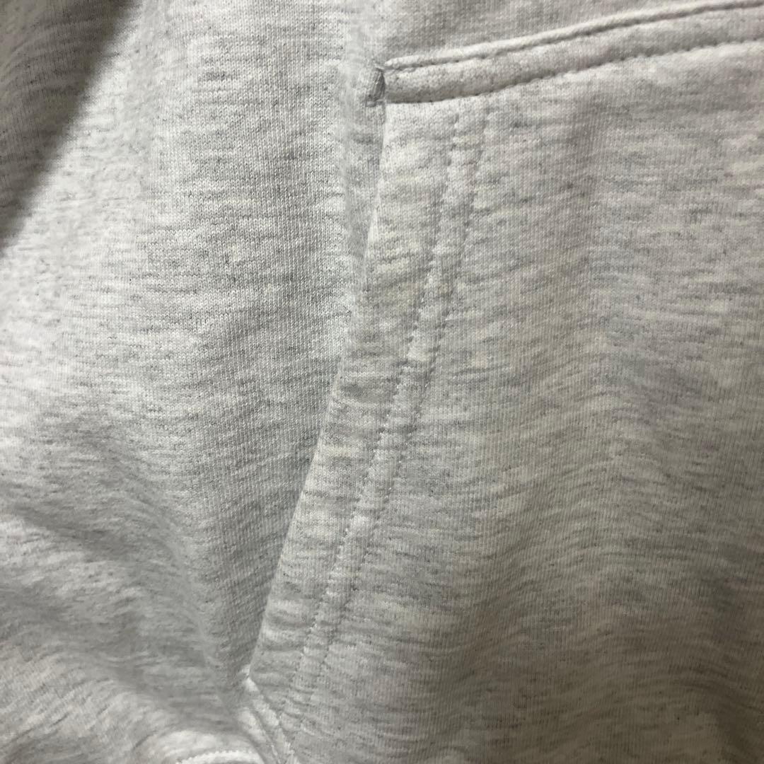 美品　ステューシー　Stussy グレー パーカー 折れ王冠ロゴ