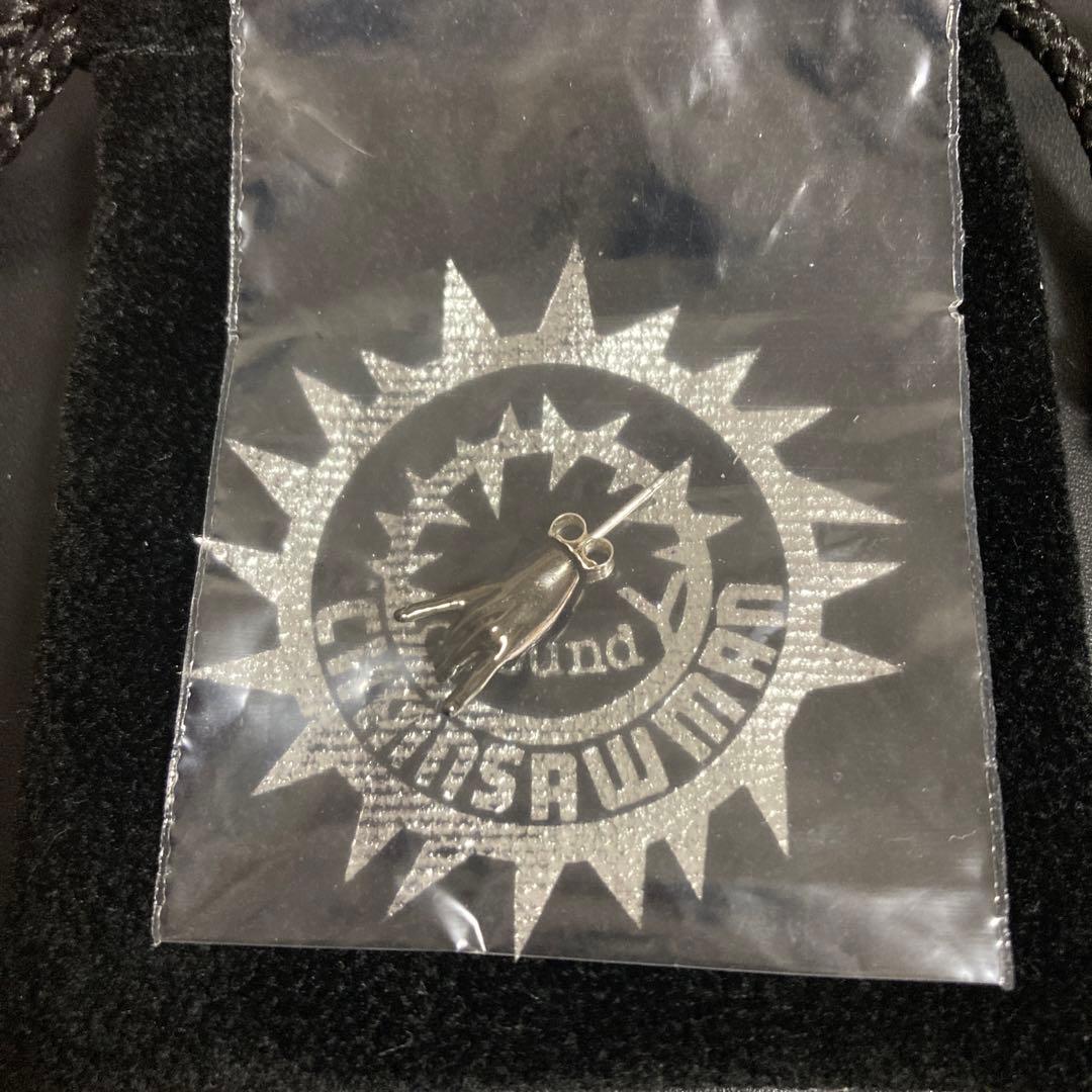 groundY ピアス コン チェンソーマン