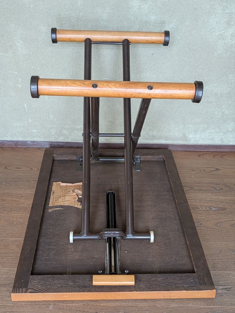 オスロ　リフティング・テーブル　オーク　昇降機構ガス抜け