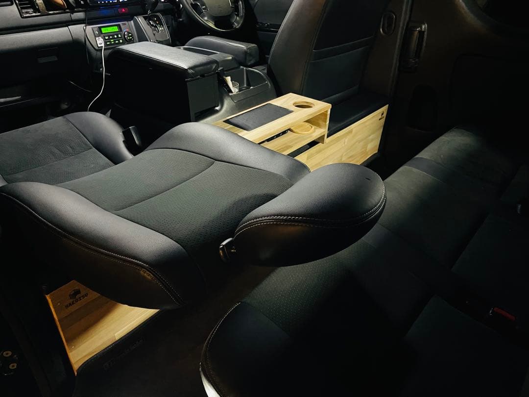 (Yナリ様)ハイエース200系　ワイド　セカンドキャビネット　1型〜現行型