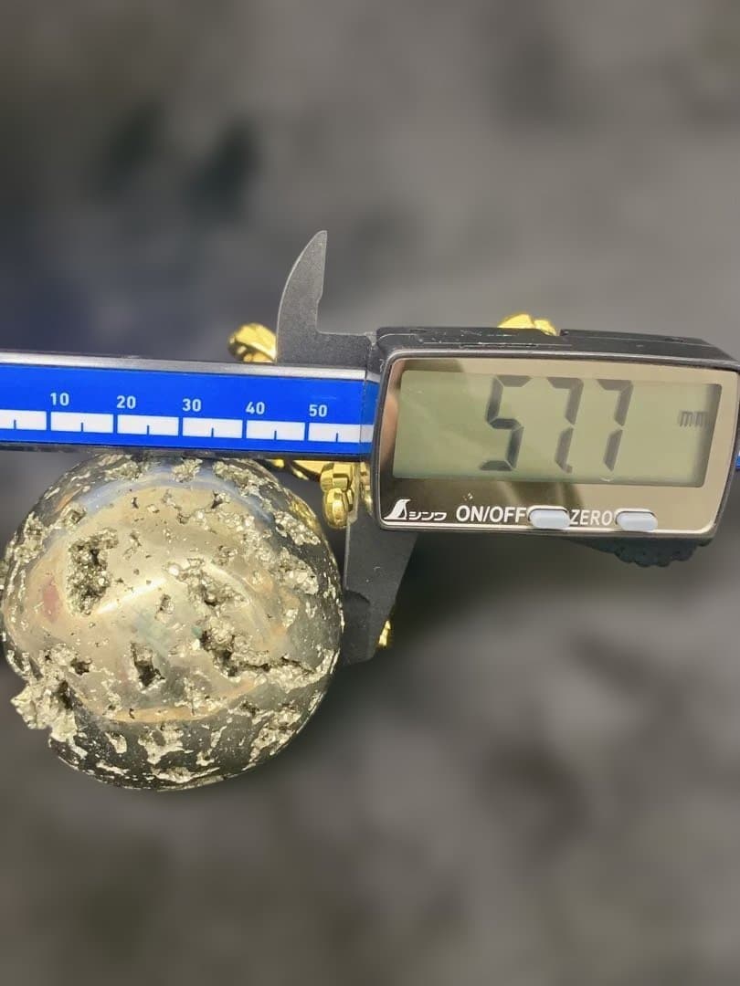 【希少】結晶きらめくパイライトスフィア✴︎富と守護を宿す｜天然石インテリア