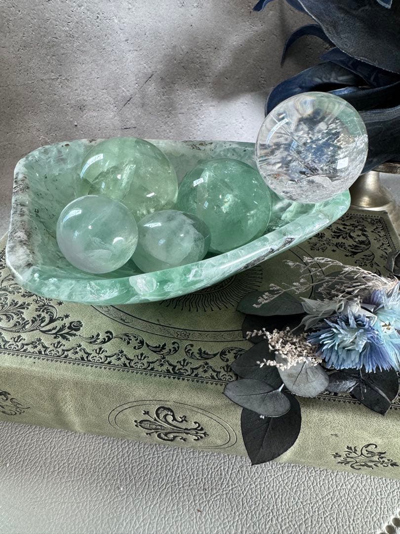 ナチュラル感ある　美しい　万能　フローライト　ボウル　グリーン　デンドリック入り