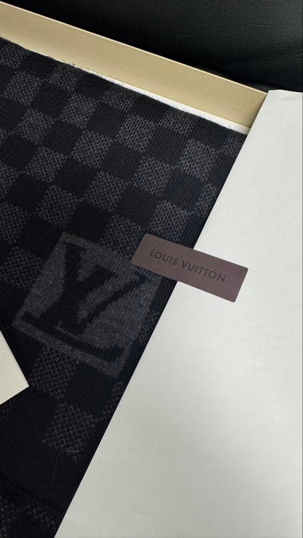 LOUIS VUITTON 最高級ウール100% マフラーダミエ　ルイ・ヴィトン