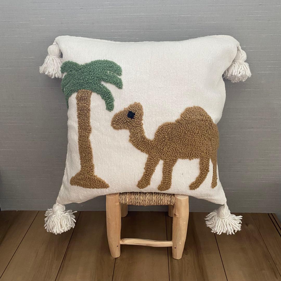 モロッコ　直輸入　キャメル　ヤシの木　クッションカバー　50/50cm