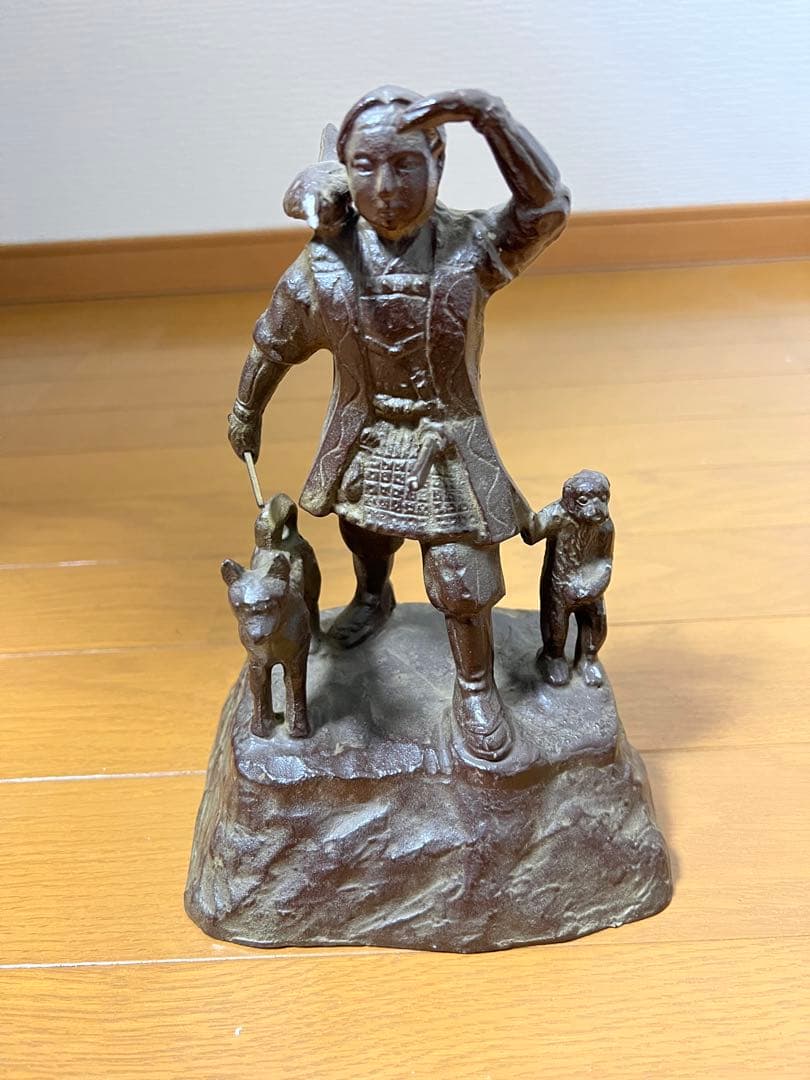 岡本錦朋作 桃太郎像 貯金箱 中國銀行 置物 オブジェ