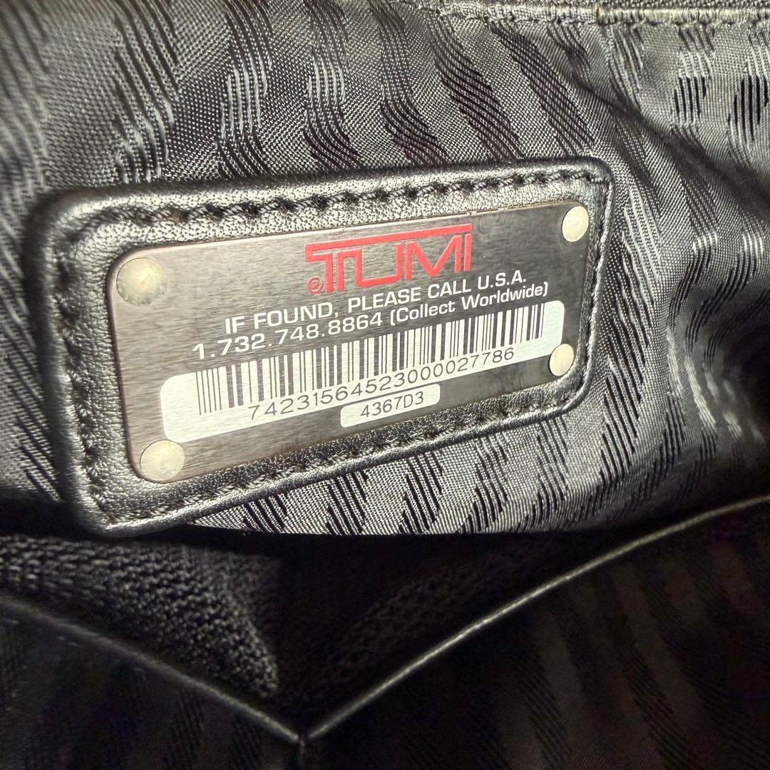 美品☆TUMI/メッセンジャーバッグ/ショルダーバッグ/レザー/A4 PC収納可
