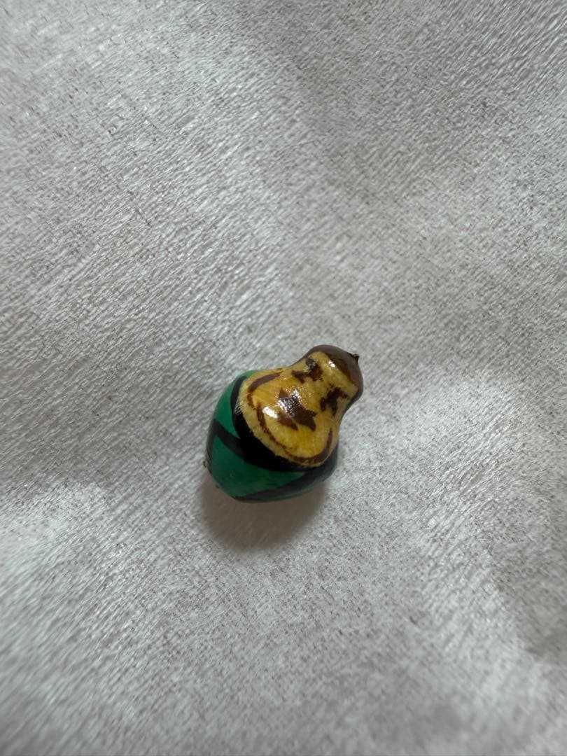 政治家デザインの木製マトリョーシカ