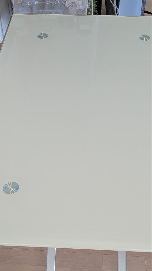 ニトリガラス昇降テーブル　ダイニングテーブル