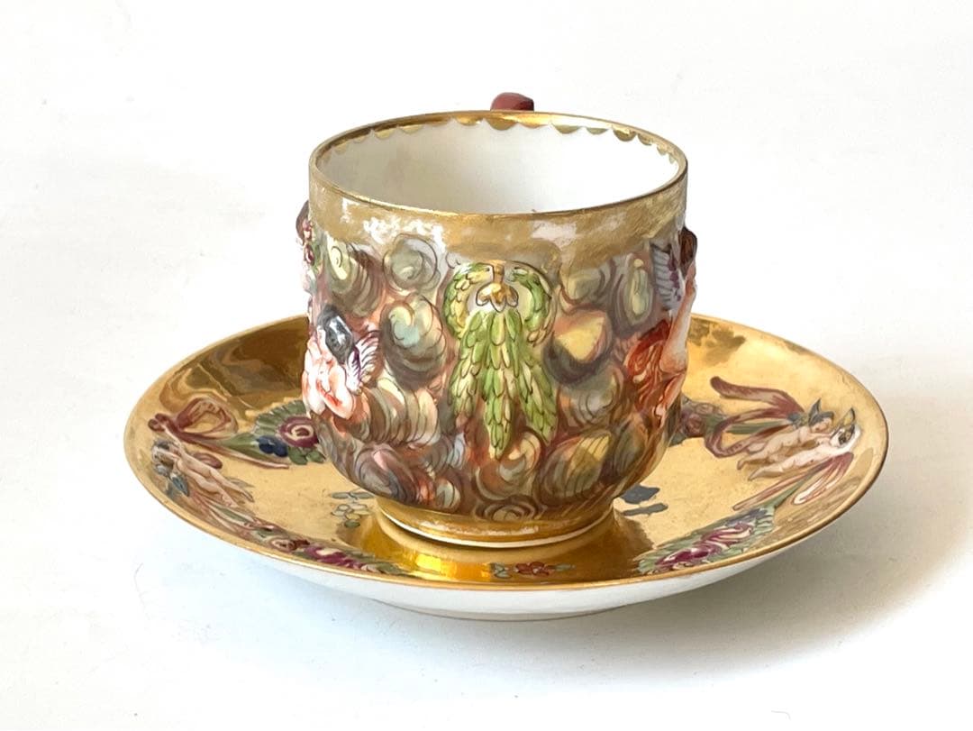 骨董　アンティーク　イタリア　カポディモンテ　カップアンドソーサー　金彩　ジノリ