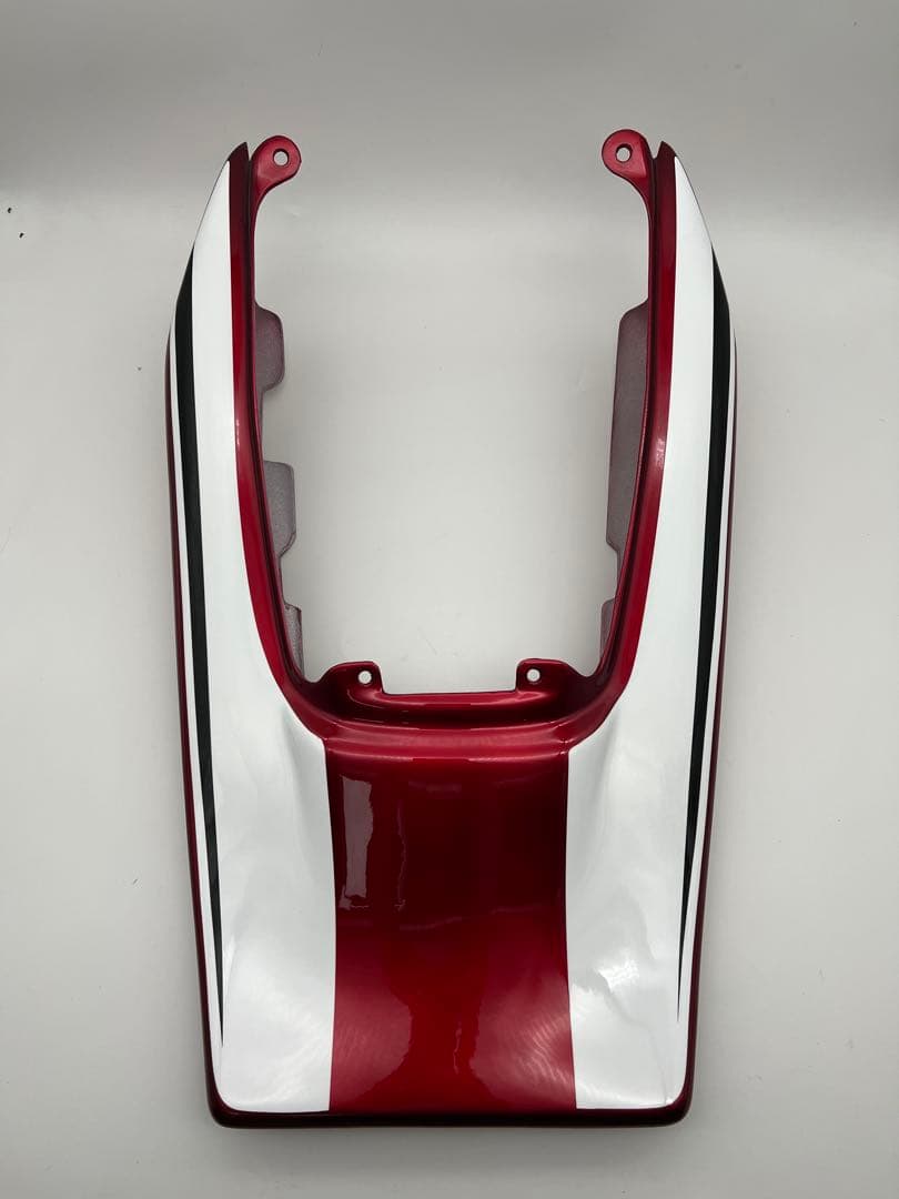 即日発送　cb400sf テールカウル　nc39 nc42 ハネテール　穴なし