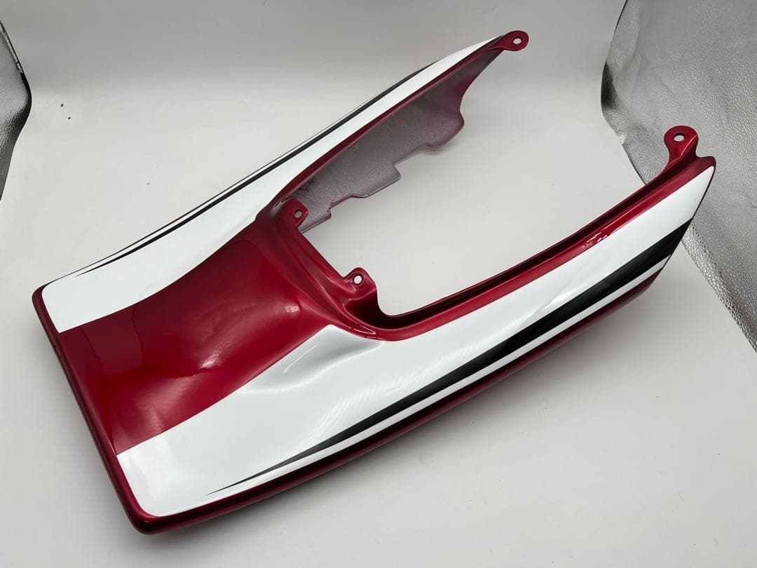 即日発送　cb400sf テールカウル　nc39 nc42 ハネテール　穴なし