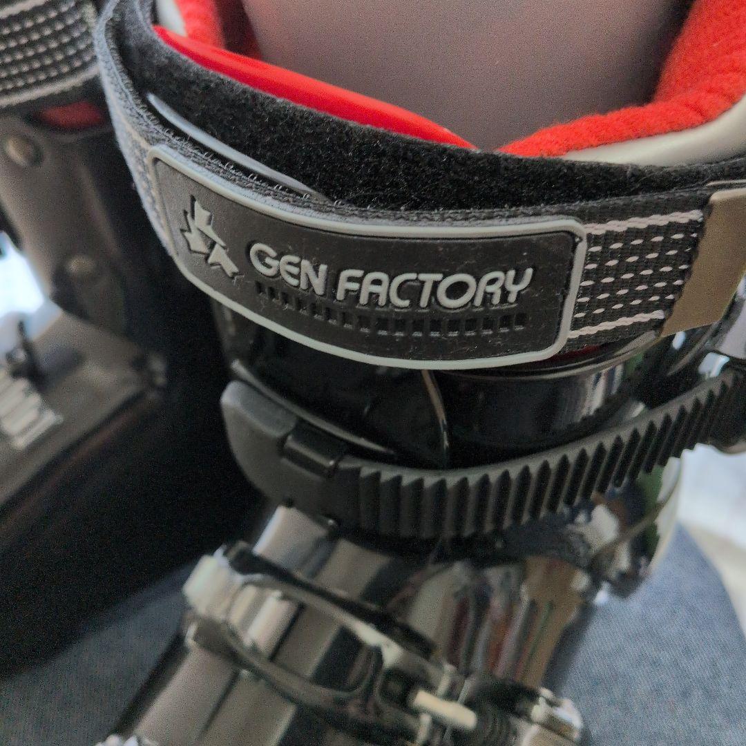 【美品】GEN FACTORY（ゲンファクトリー）のスキーブーツ　24cm