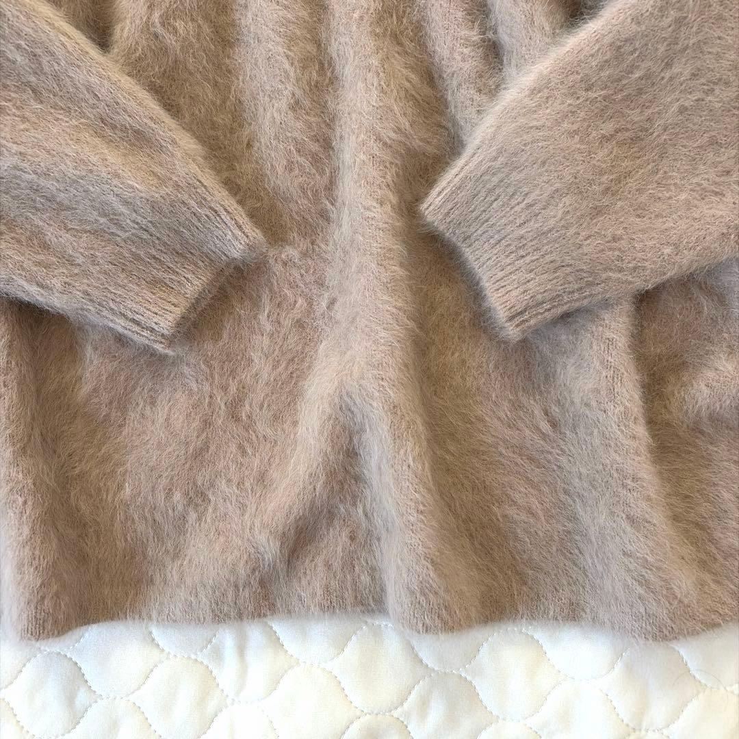 【極美品】BEARDSLEY カシミヤ混FOX Vネックニット　ベージュ