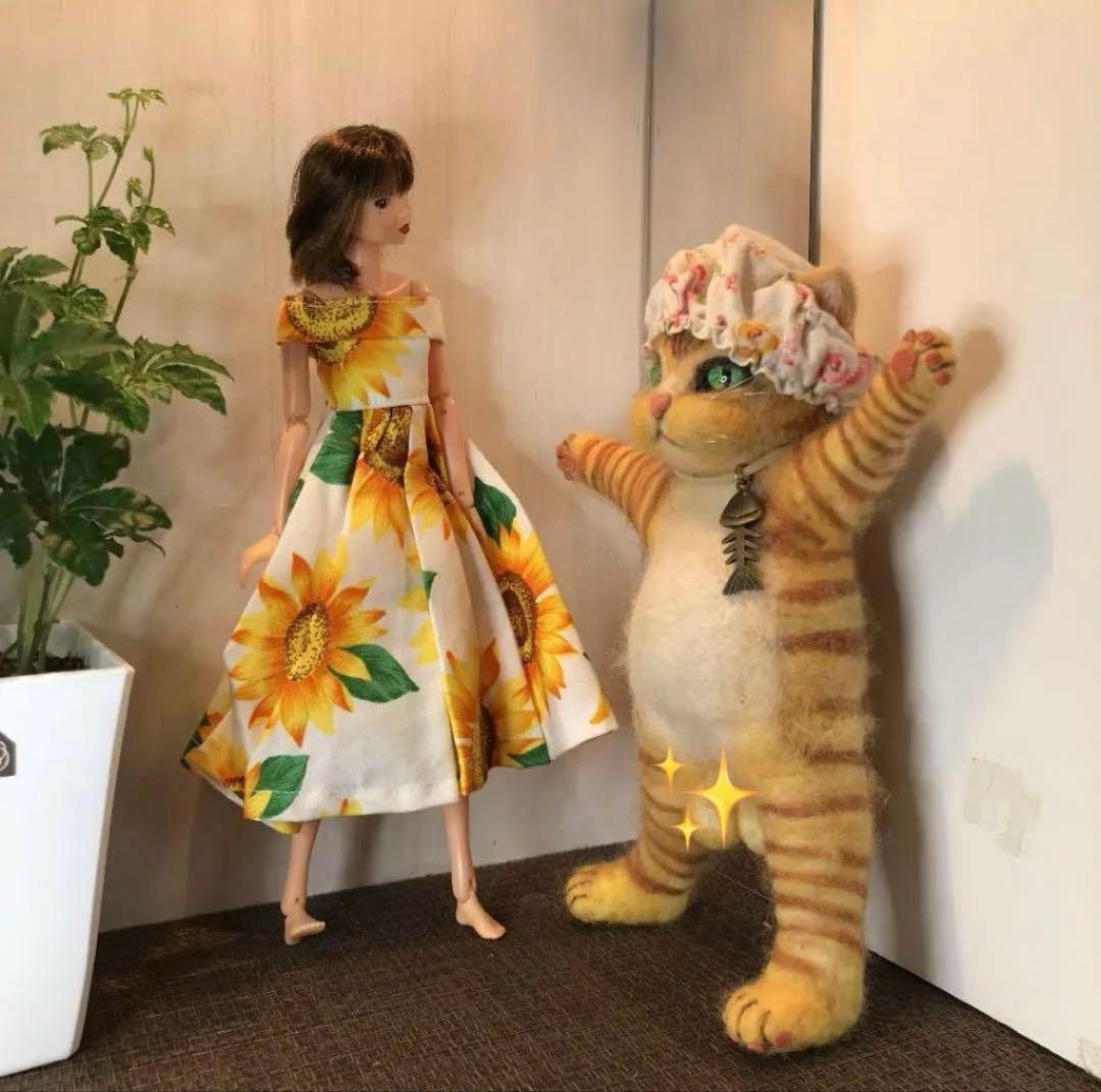 羊毛フェルト 猫 身長 約23cm