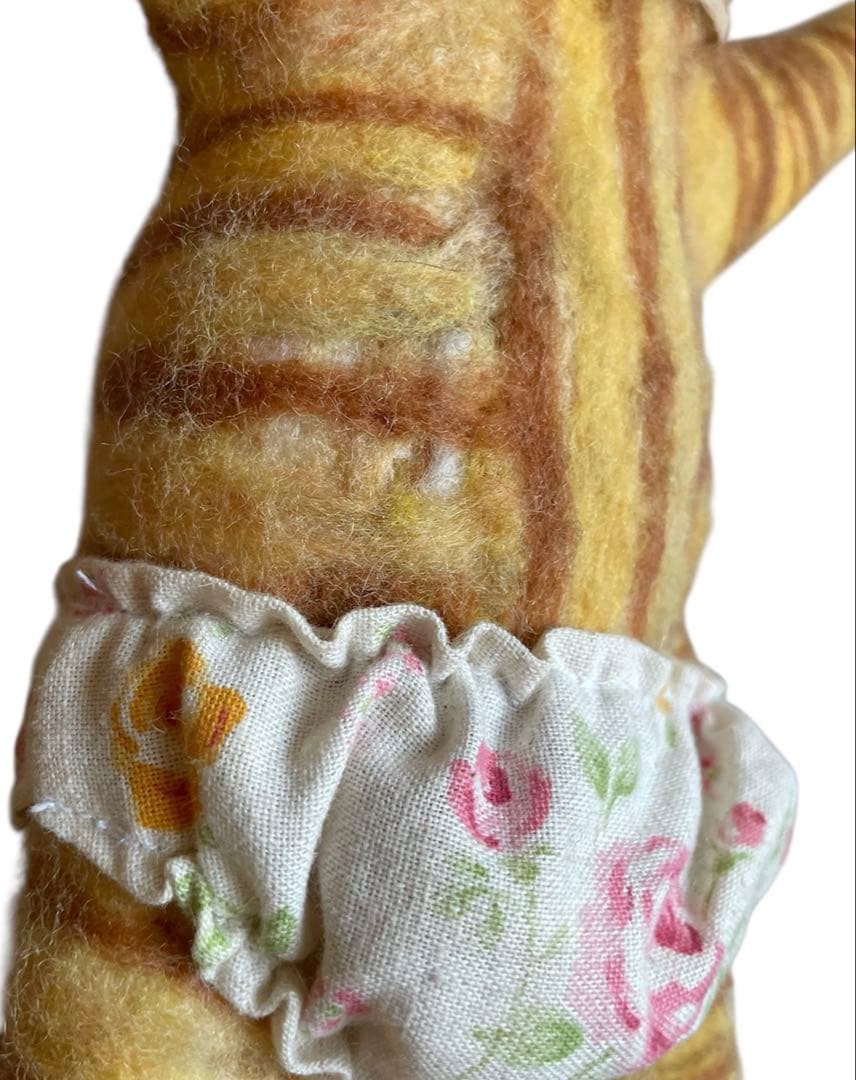 羊毛フェルト 猫 身長 約23cm