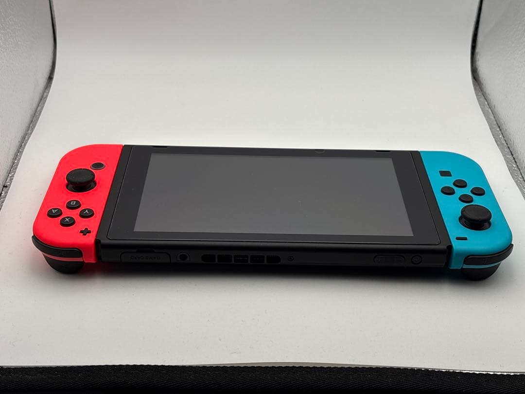 Nintendo Switch本体