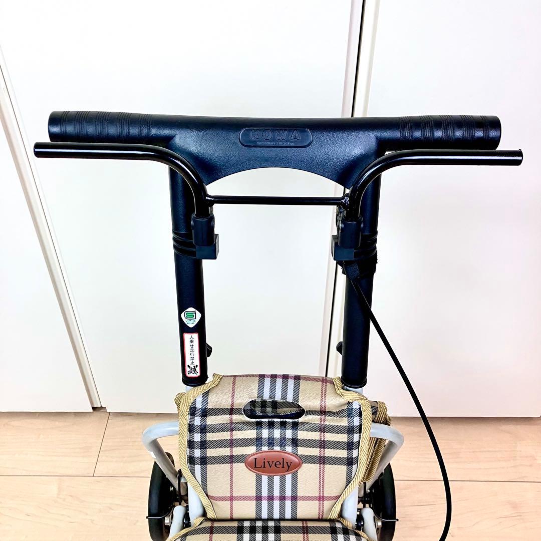 幸和製作所　Lively　座れるシルバーカー　折りたたみ　ベージュ　チェック柄