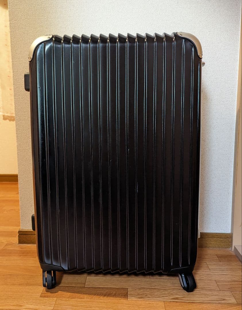 超美品 CARGO キャリーケース　5〜6泊用