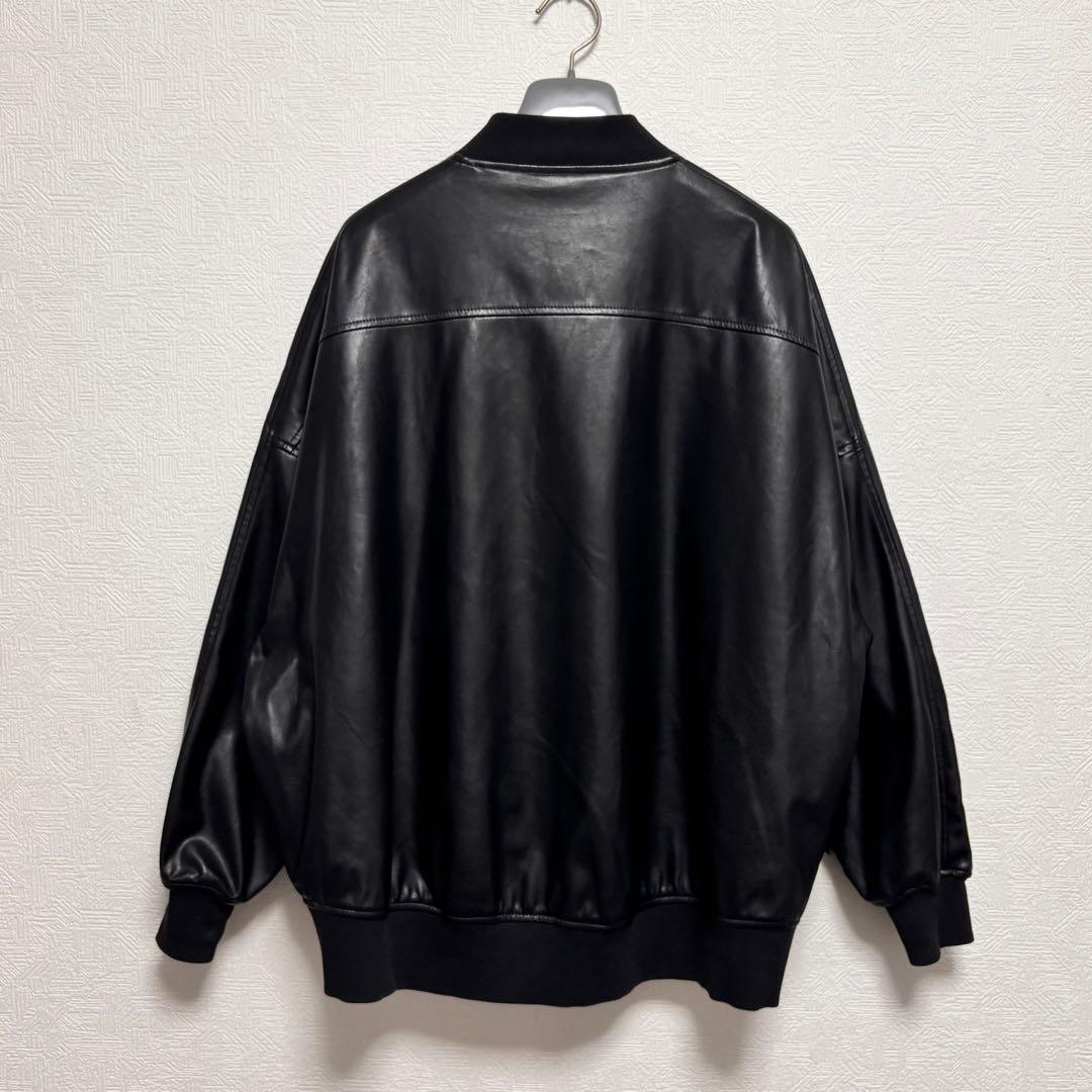 【PUMA】T7 オーバーサイズフェイクレザーボンバージャケット　ブラック　M