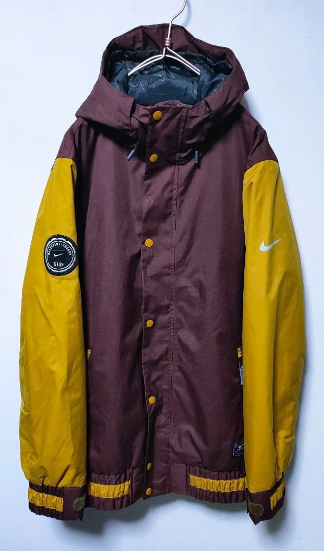 【NIKE ナイキ】スノーボードウェア メンズ 良品
