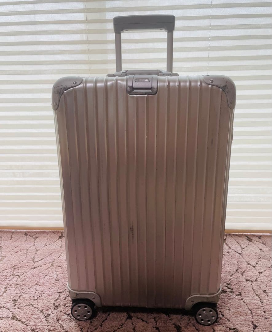 RIMOWA リモワ TOPAS トパーズ4輪 63L キャリーケース　シルバー