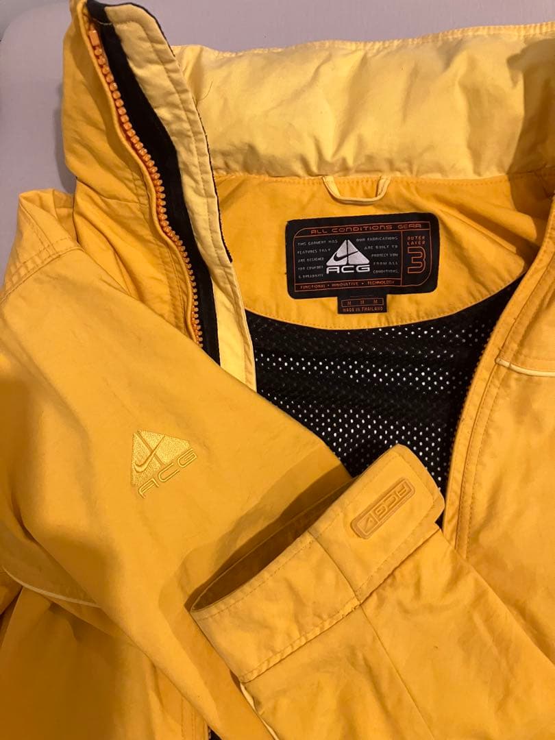 ナイキ Nike ACG アウトドアウェア Mサイズ