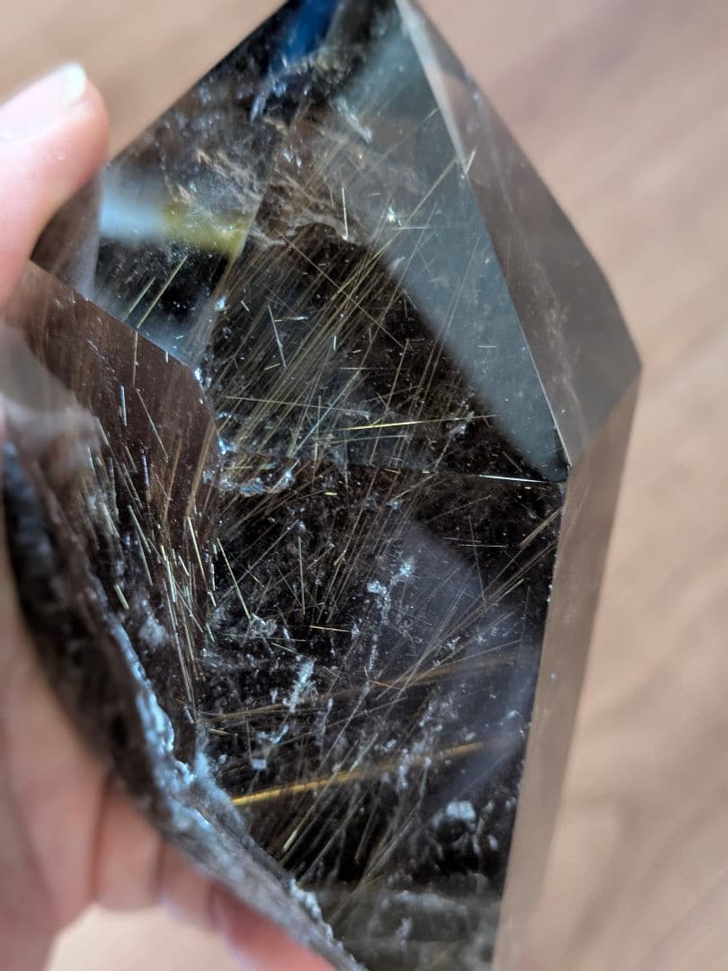 スモーキールチル　原石　ポリッシュ　ブラジル産　オーダーメイド台座付