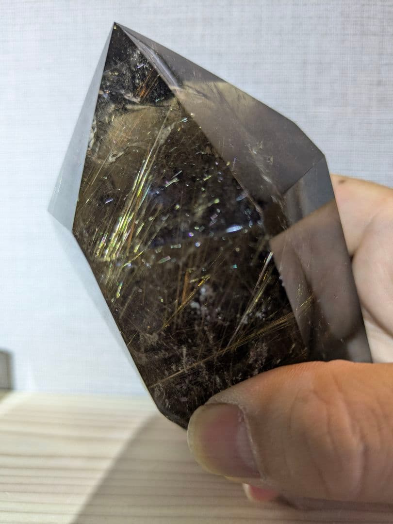 スモーキールチル　原石　ポリッシュ　ブラジル産　オーダーメイド台座付