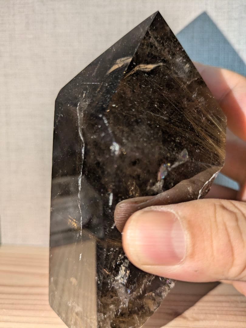 スモーキールチル　原石　ポリッシュ　ブラジル産　オーダーメイド台座付