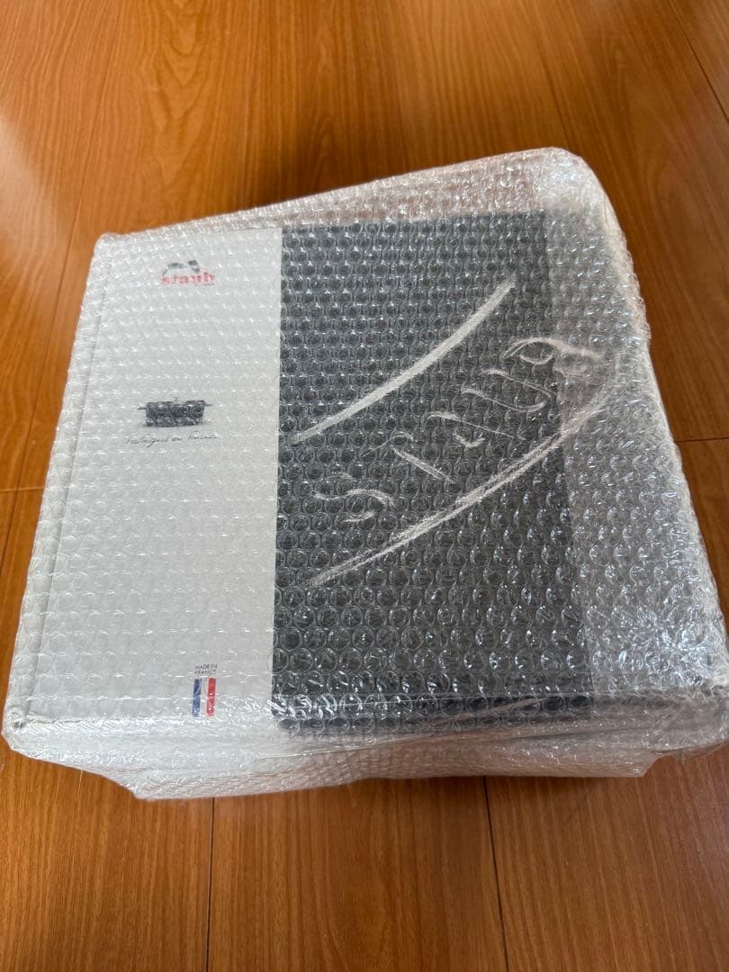 ⭐️新品未使用⭐️ストウブSTAUB 24cmラウンドホーロー鍋　バジルグリーン