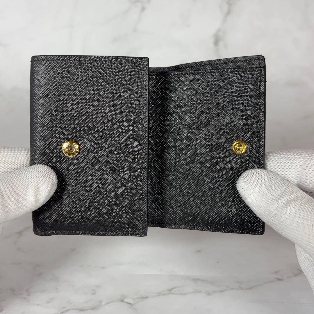 PRADA プラダ 3つ折り財布 コンパクト ブラック