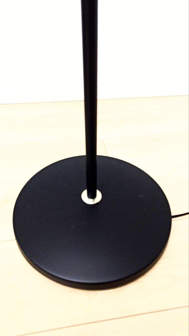 IKEA AROD アロードフロアランプ　ブラック