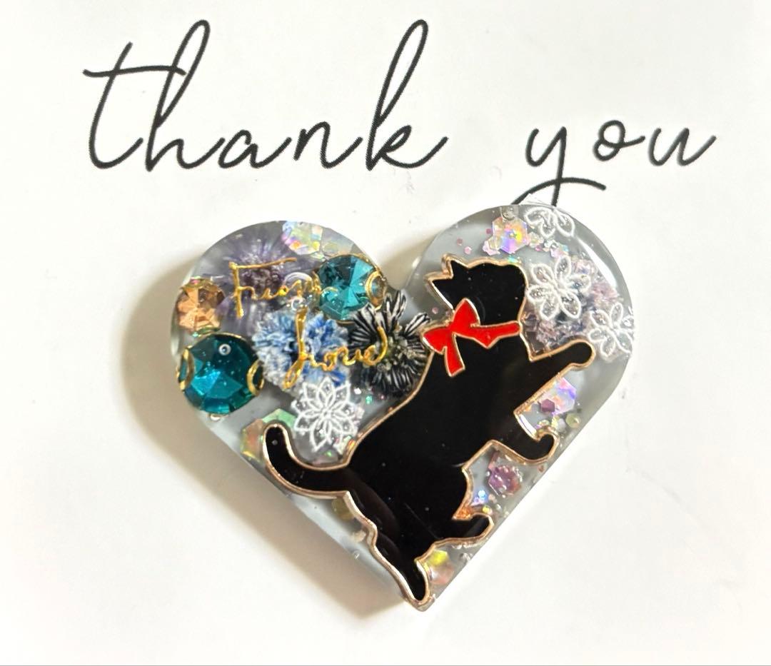 再販不可。ハート♡黒猫レジンヘアゴムブローチ