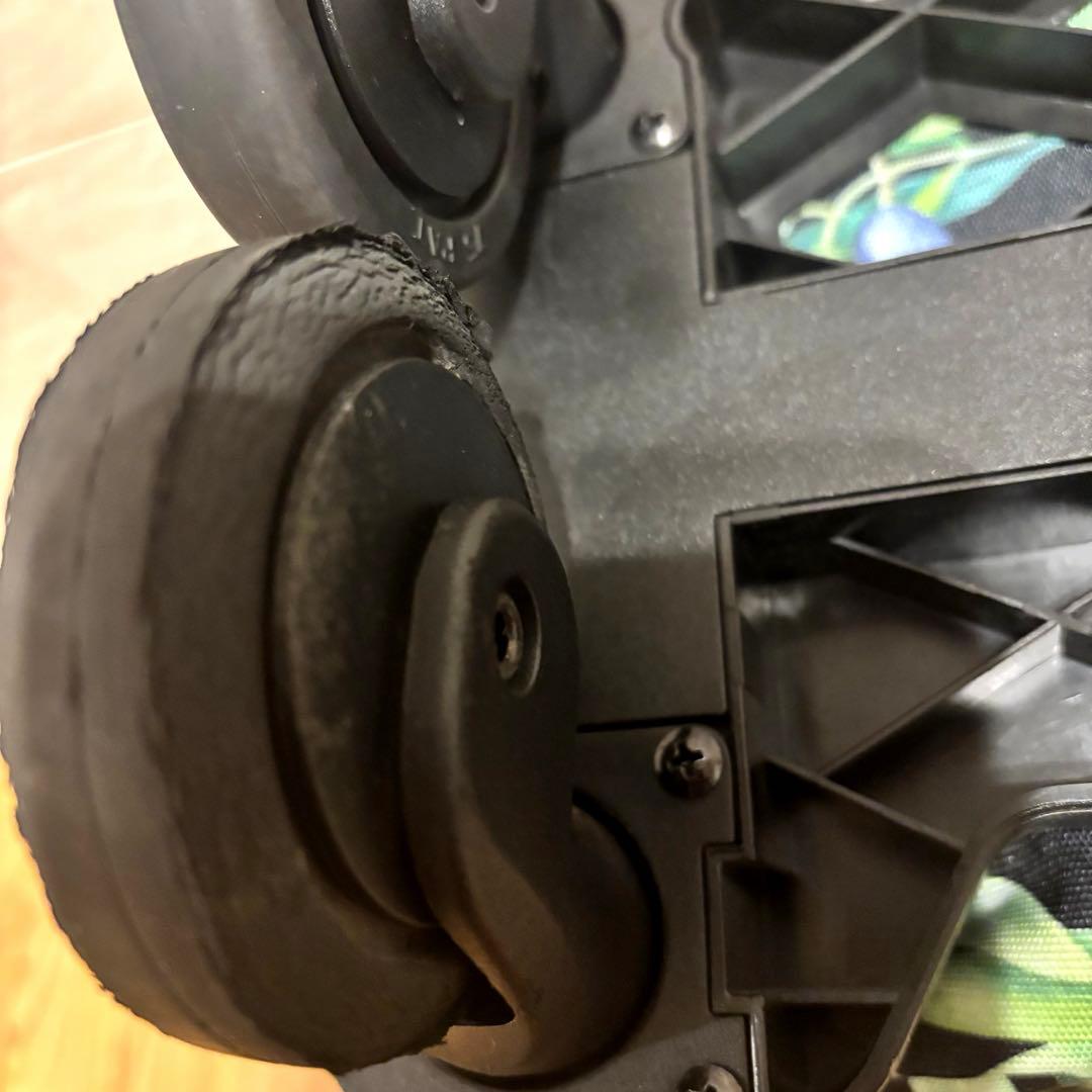 SWANY スワニー 4輪 ボタニカル柄　キャリーバッグ