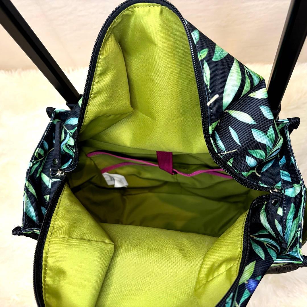 SWANY スワニー 4輪 ボタニカル柄　キャリーバッグ