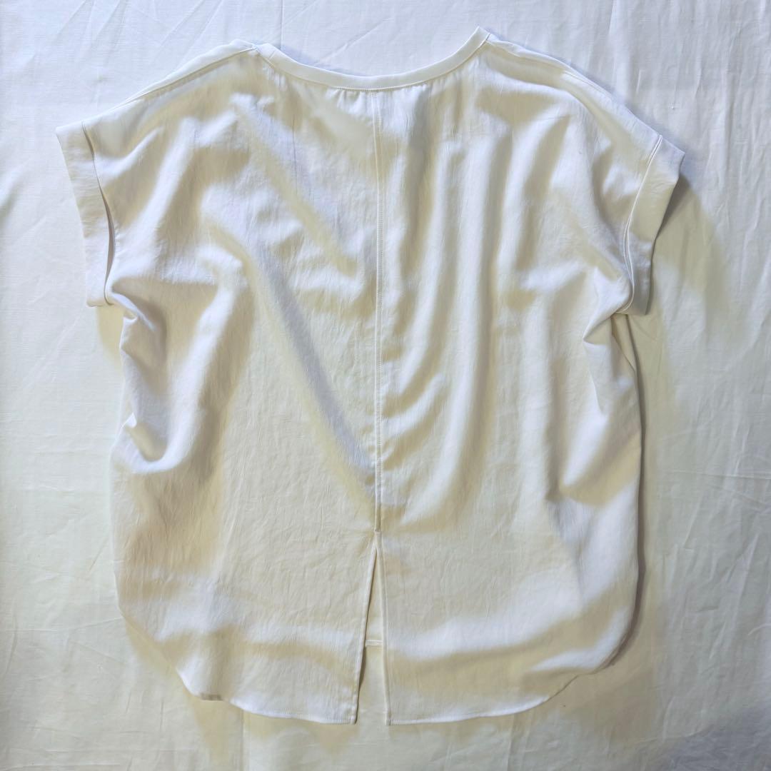 新品BEARDSLEY ストレッチジョーゼットブラウス アイボリー