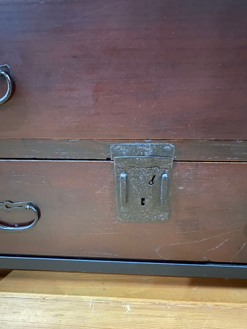骨董箪笥　刀箪笥　アンティークチェスト　鉄足付き