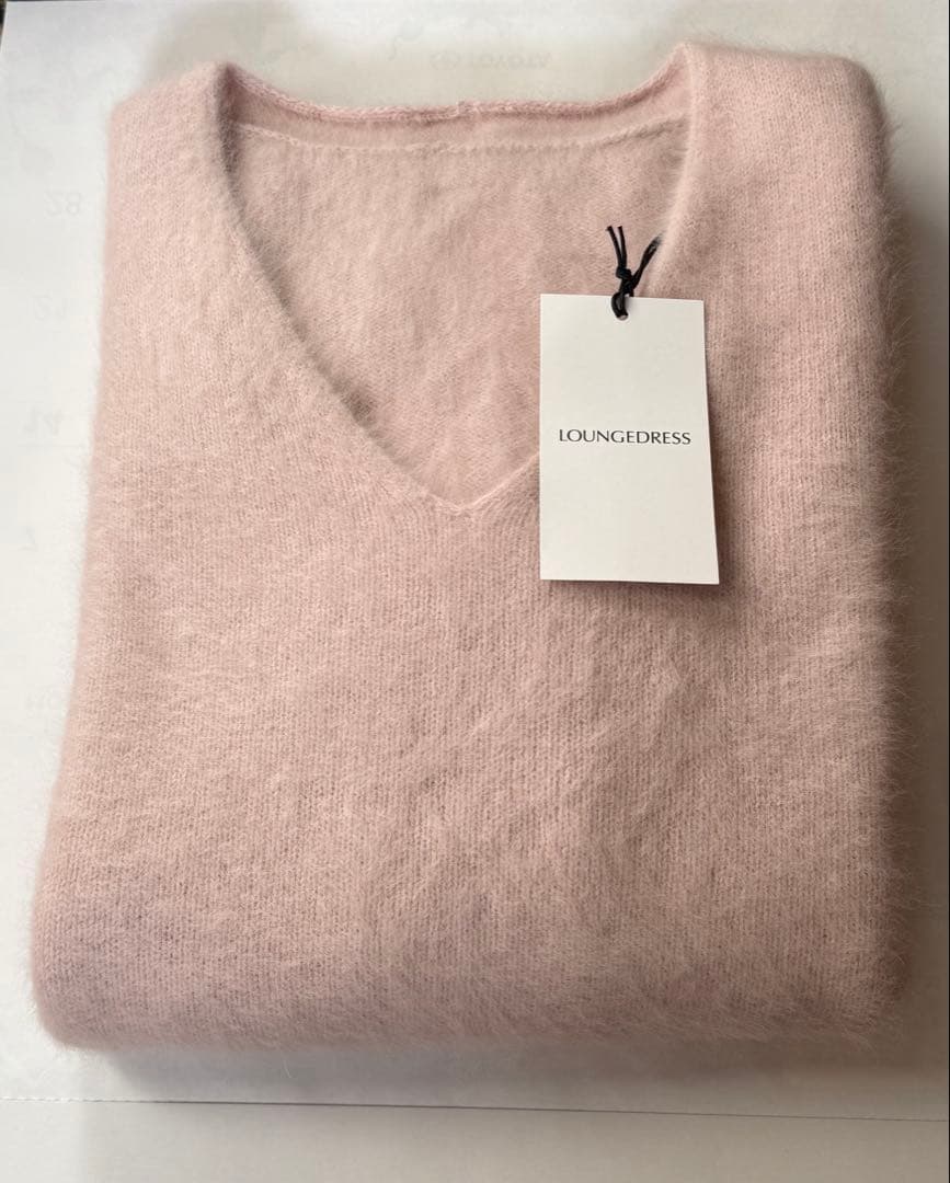 新品タグ付きLOUNGEDRESS(ラウンジドレス)FURカシミヤVニット